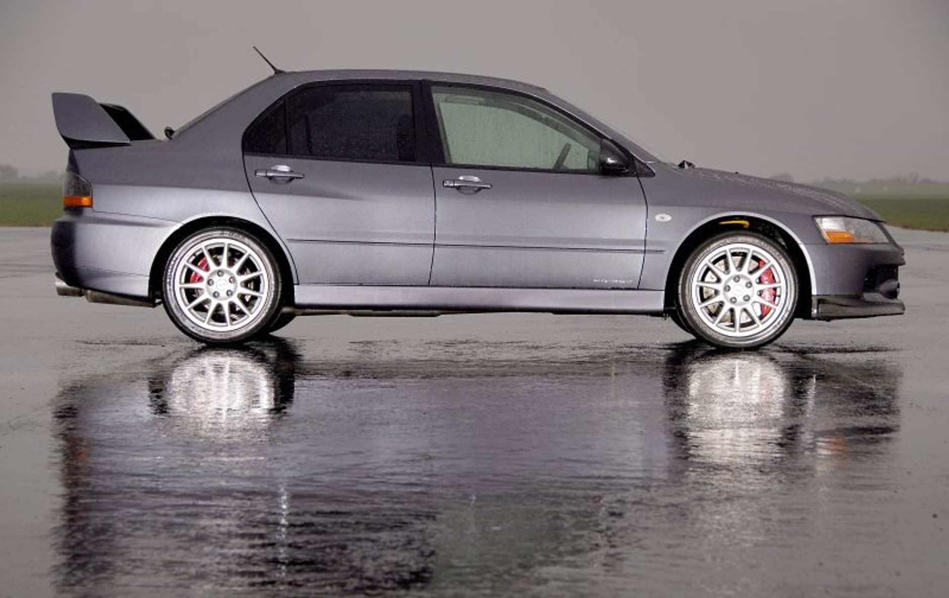 Mitsubishi Lancer EVO: specjalna edycja FQ360