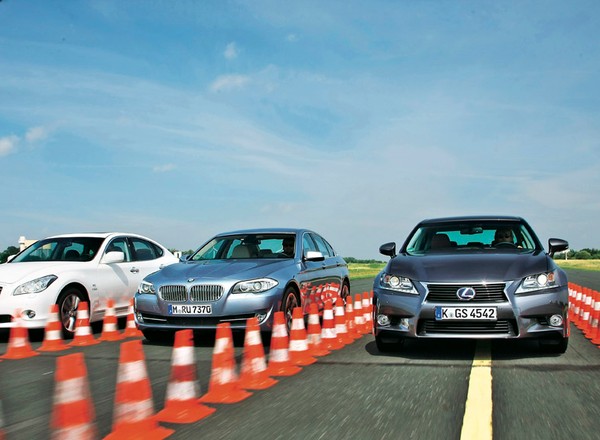 Infiniti M35h kontra BMW ActiveHybrid 5 i Lexus GS 450h: BMW osaczone przez rywali z Japonii