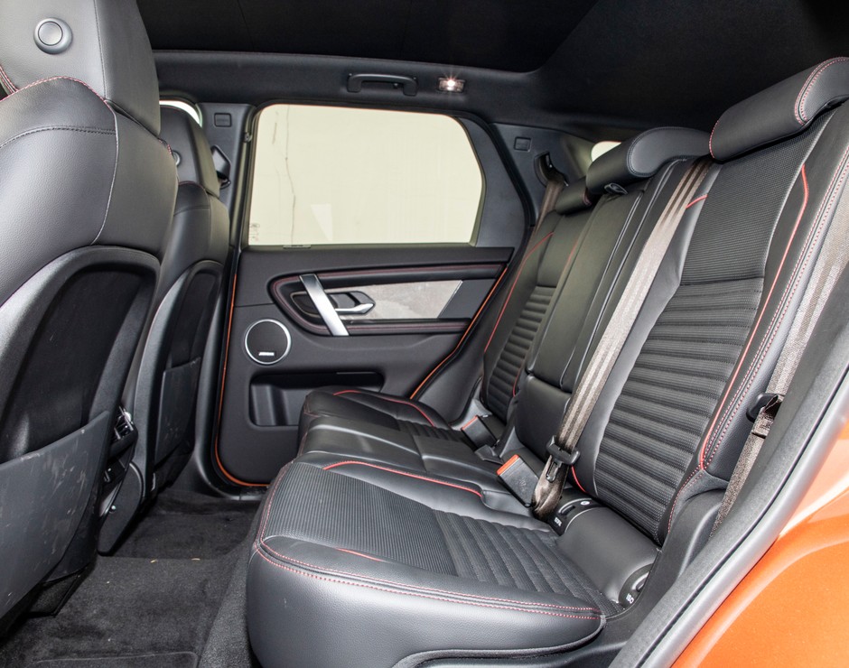 Land Rover Discovery Sport 2.0P I4 R-Dynamic