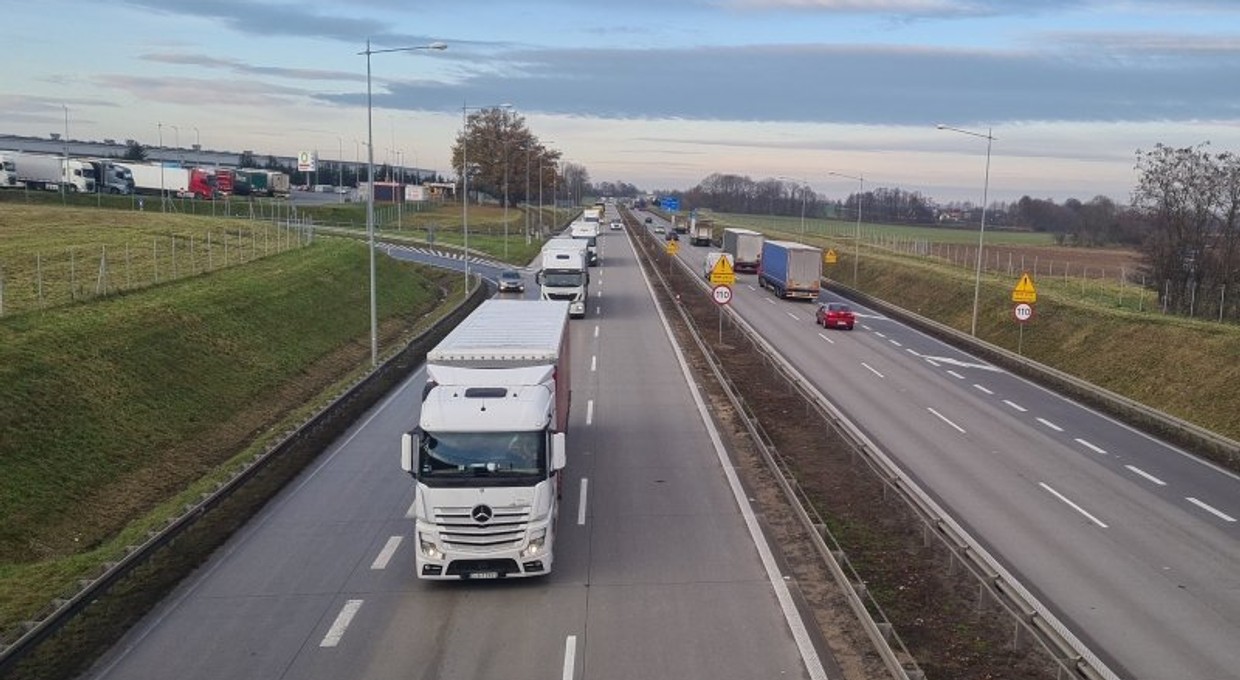 Przewoźnicy mają nowe obowiązki. Do 15 stycznia muszą złożyć specjalne oświadczenie