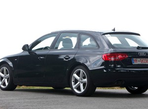 Czy to faktycznie "motoryzacyjny złom"? Nastoletnie auta, które nadal budzą podziw
