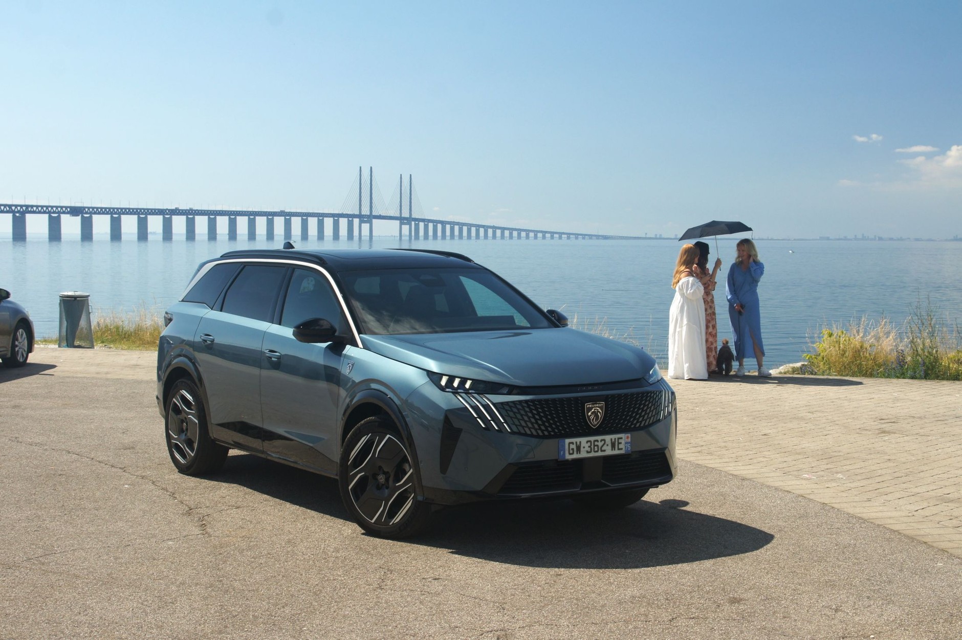 Peugeot E-5008 w pierwszym teście