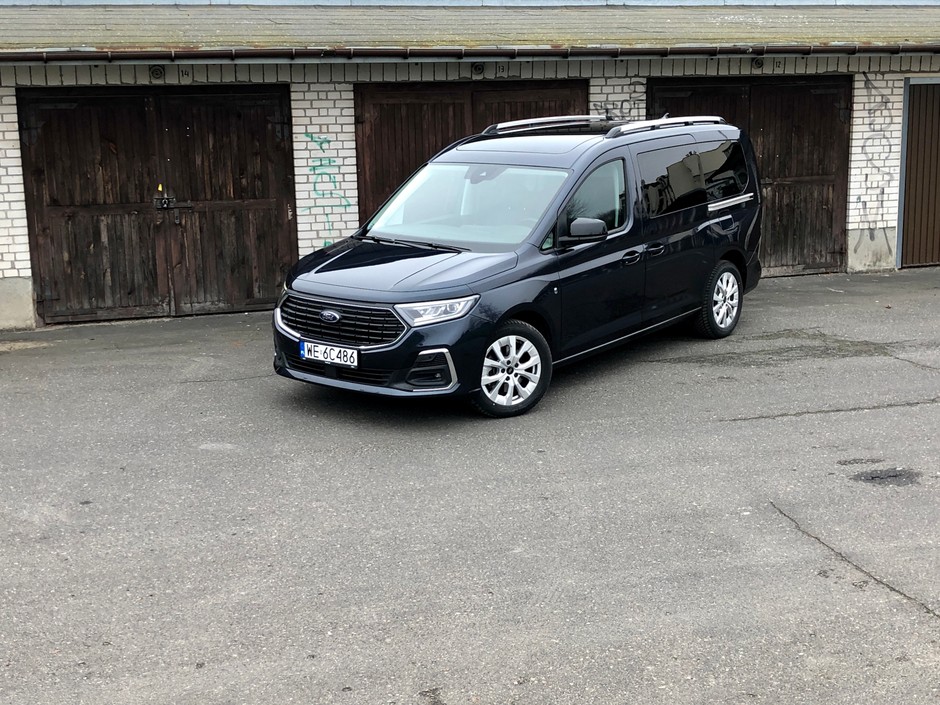 Ford Grand Tourneo Connect 1.5 Ecoboost Titanium