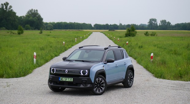 Jeździłem nowym Renault 4. Francuzom znów udało się to, co nam nie wyszło z Polonezem i Syreną