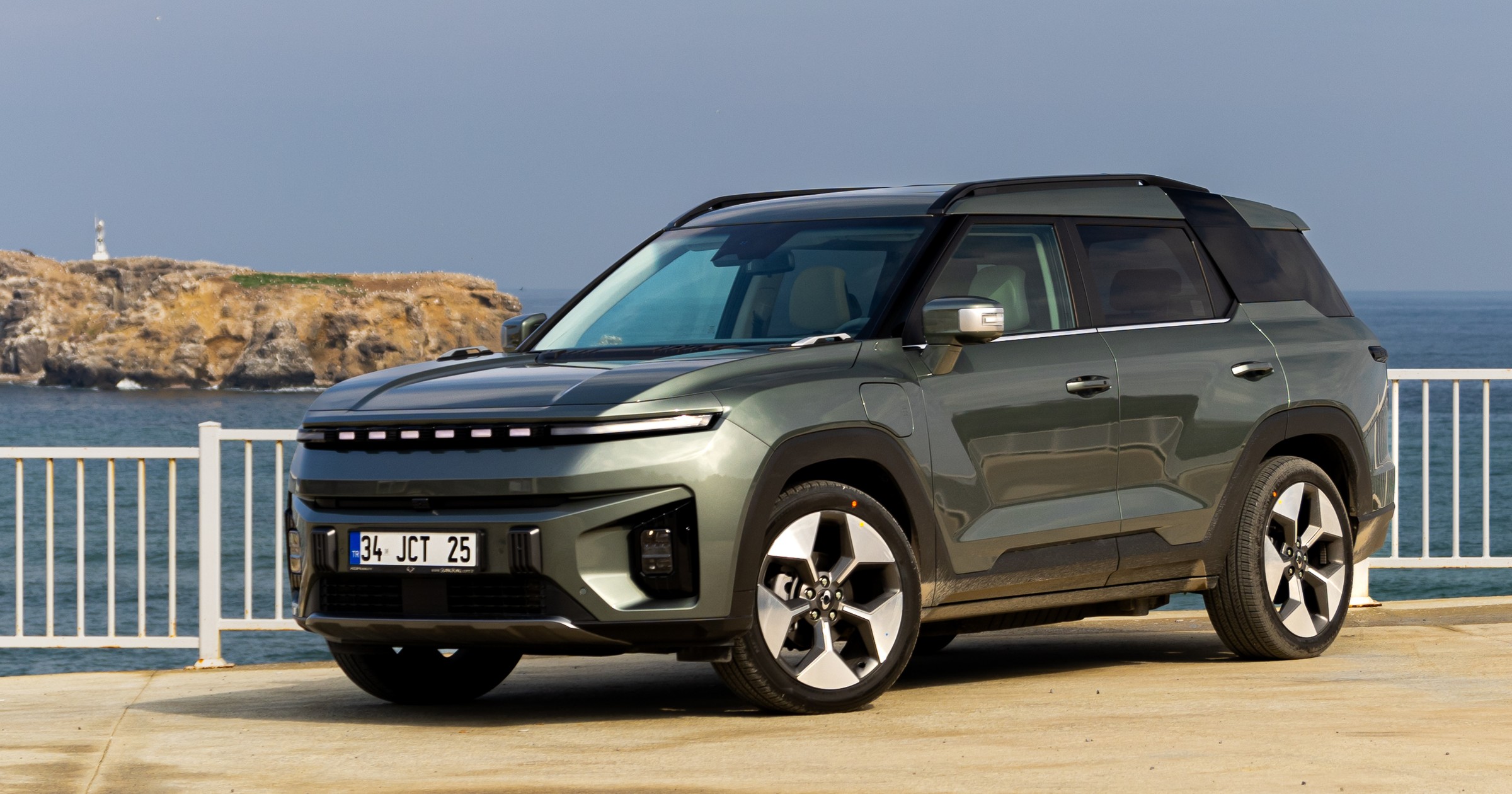 SsangYong Torres EVX