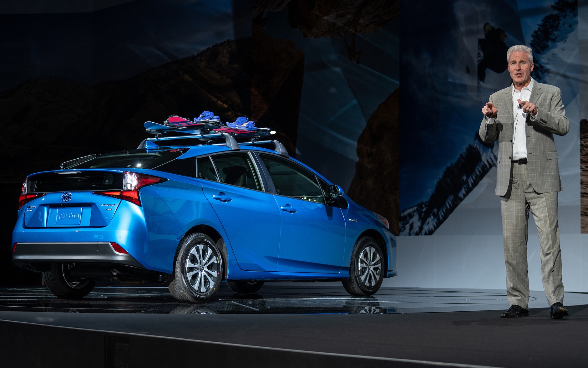 Toyota Prius AWD-i Hybrid