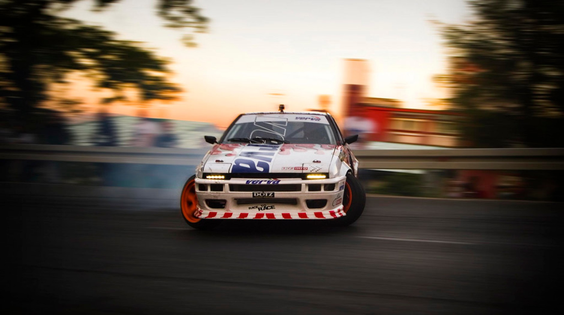 Driftingowe Mistrzostwa Polski: najlepsi driftowali po oesie