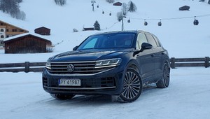 Jeździłem nowym VW Touaregiem 3.0 V6 eHybrid. W mieście na prądzie, na autostradzie na benzynie