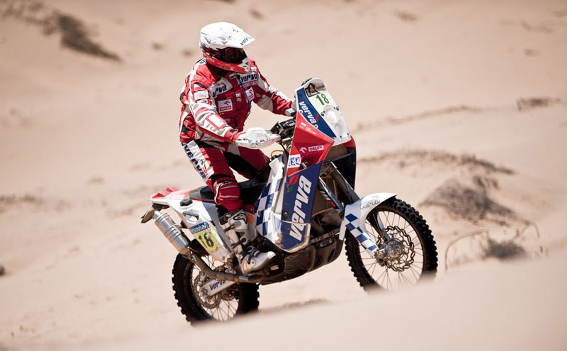 Rajd Dakar 2010: Przygoński goni najlepszych, pech Hołowczyca (9. etap na żywo, wyniki, foto)