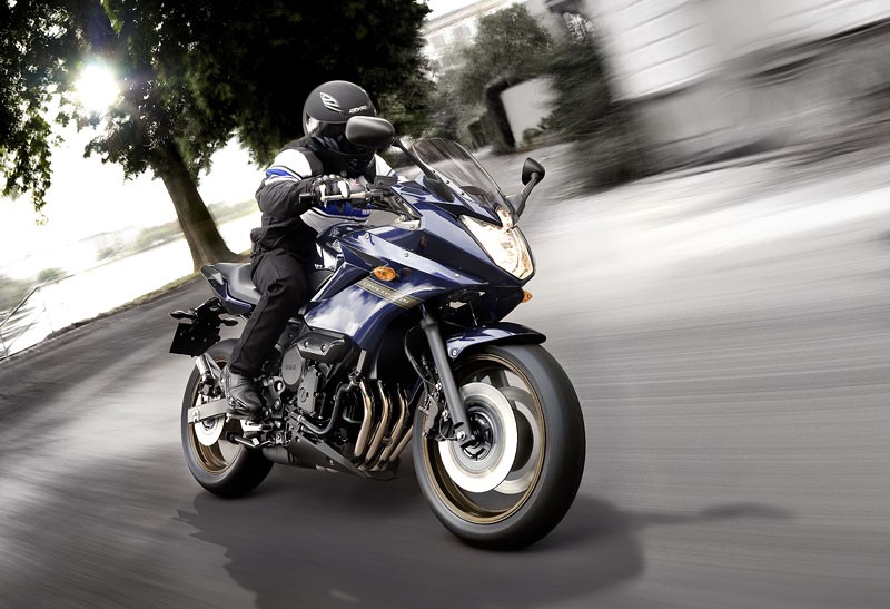 Yamaha XJ6 Diversion i XVS 950A Midnight Star - nowości na rok 2009