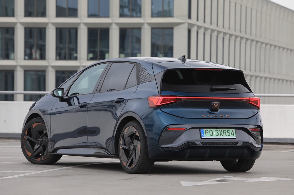 Cupra Born 58 kWh e-Boost (2022 r.)