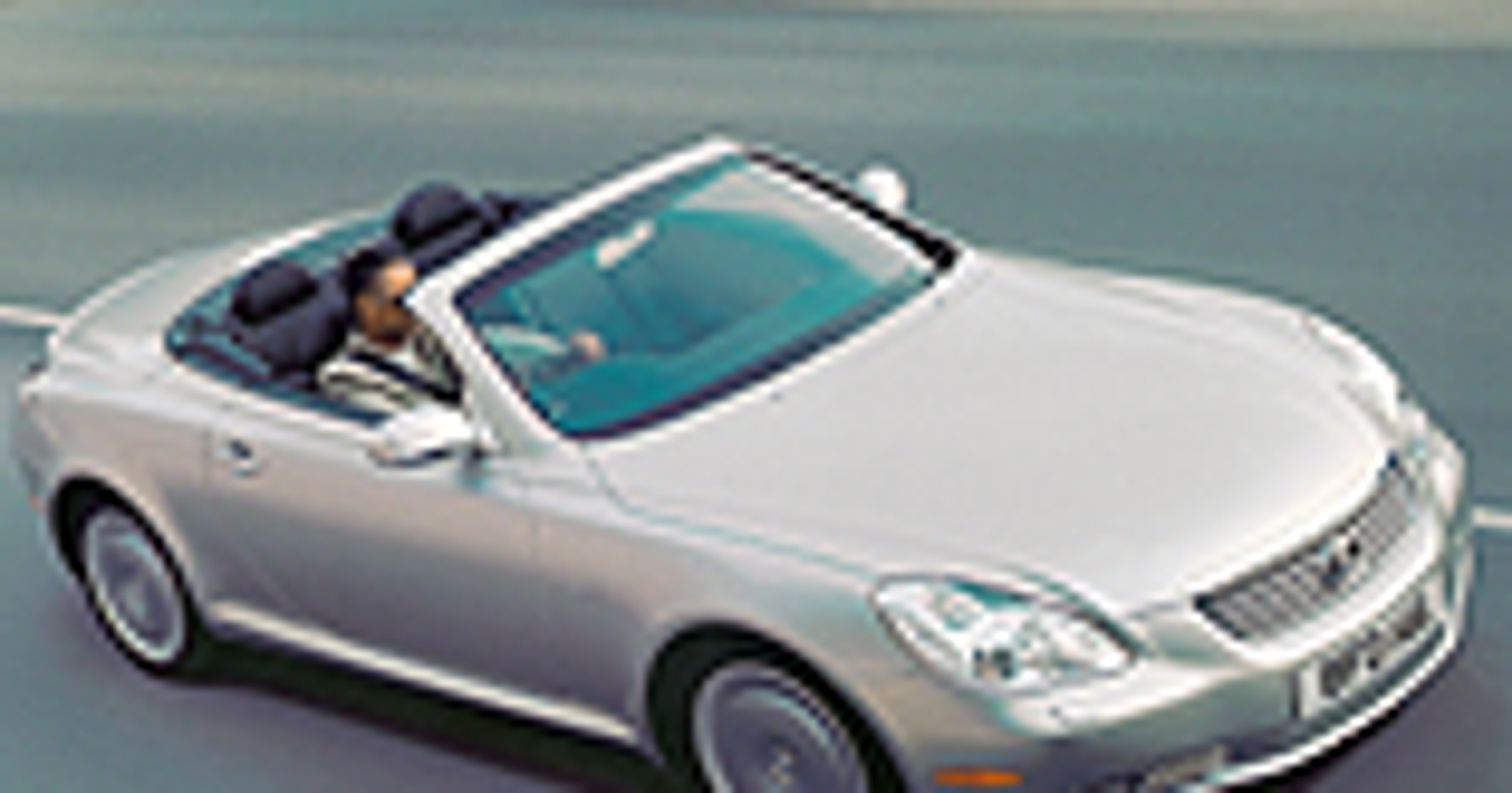 Pierwsze cabrio Lexusa