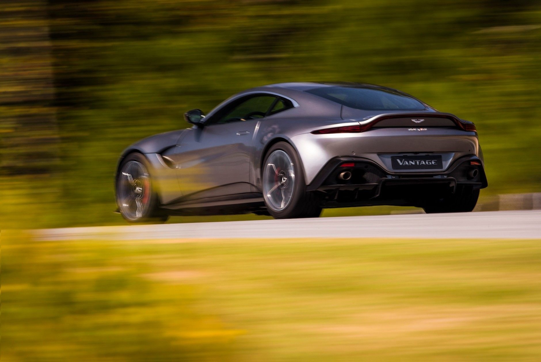 Aston Martin Vantage