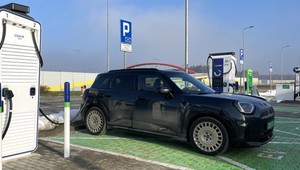 Porównali ceny ładowania elektryków w Polsce. Wszystkie stawki za kWh w jednym miejscu