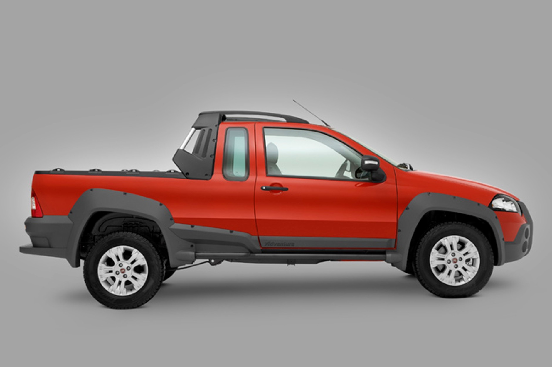 Fiat Strada: kolejny facelifting na 2009 rok