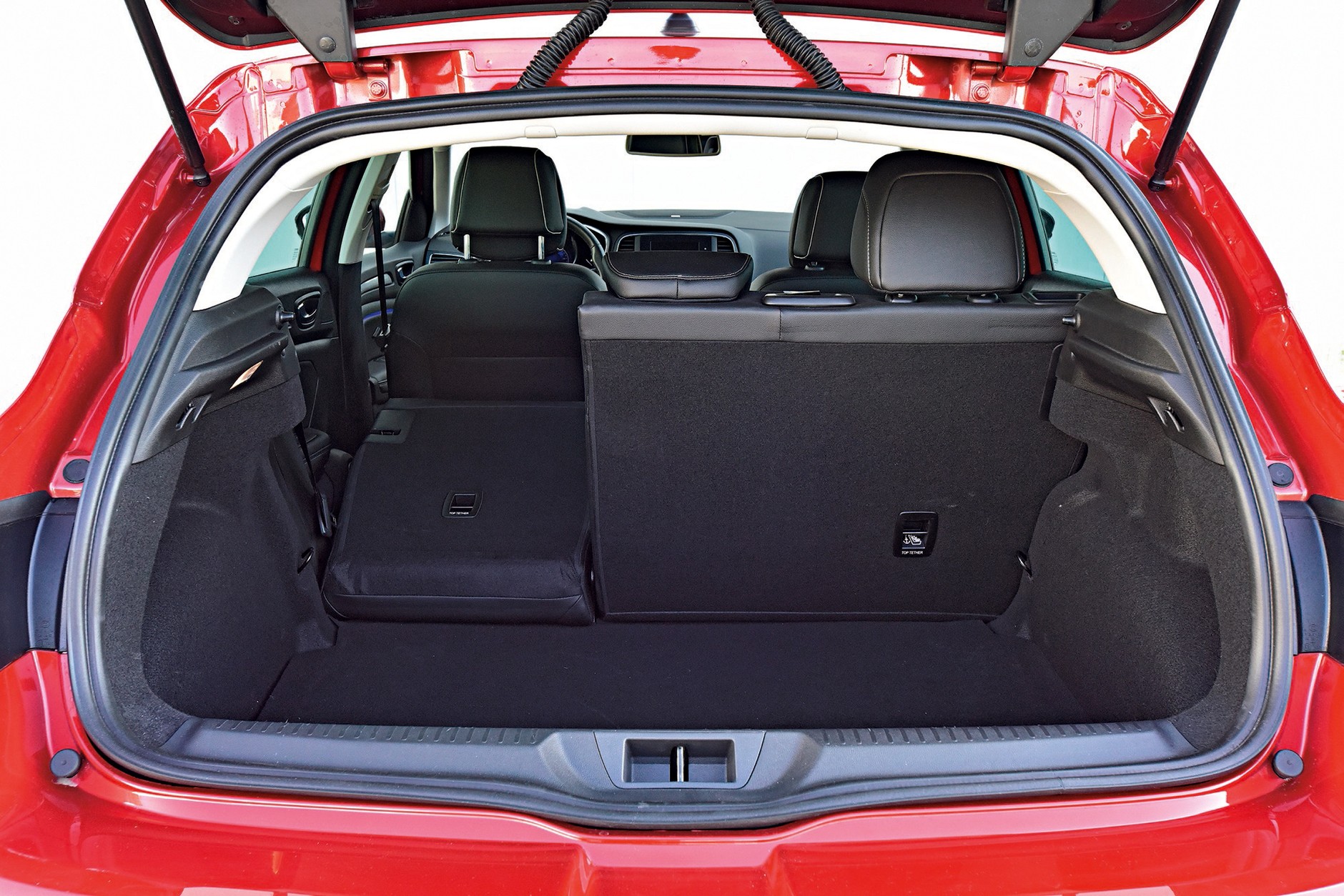 Porównanie: Ford Focus, Kia Ceed, Opel Astra i Renault Megane