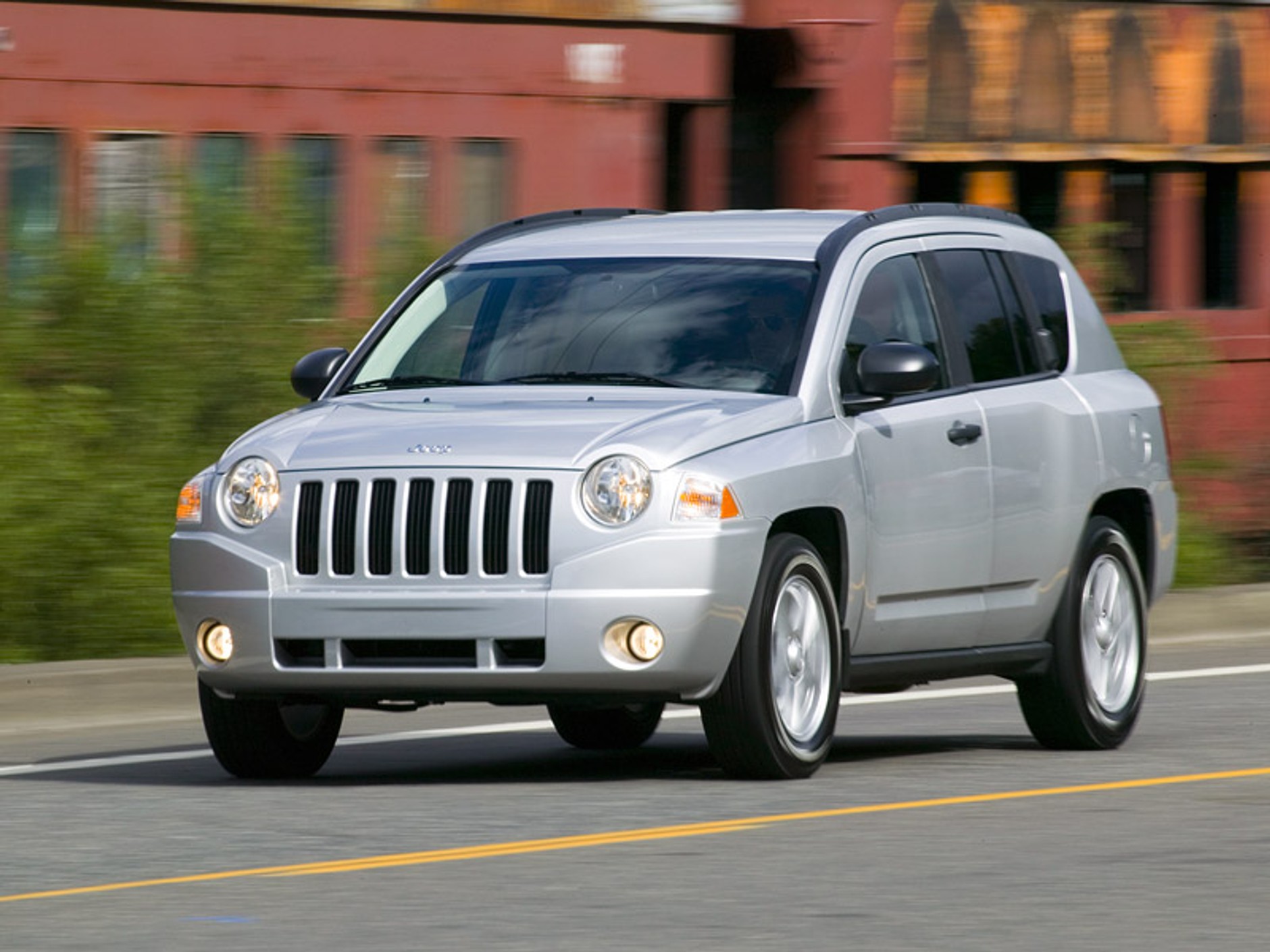 Jeep: modernizacja modeli Patriot i Compass
