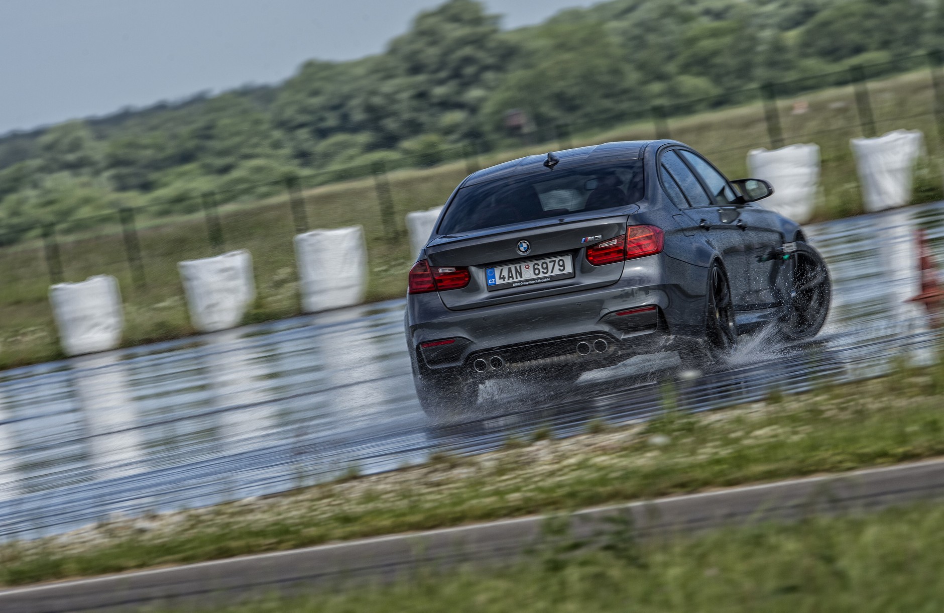 Obiekt szkoleniowy Sobiesław Zasada Centrum w Bednarach pod Poznaniem pozwala bezpiecznie wykorzystać możliwości „emek”