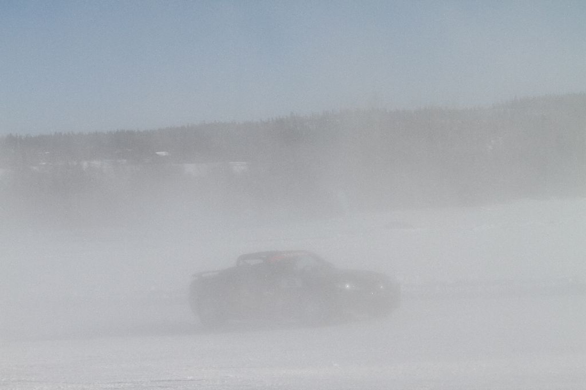Emocjonujący finisz wyścigu Mazda MX-5 Ice Race