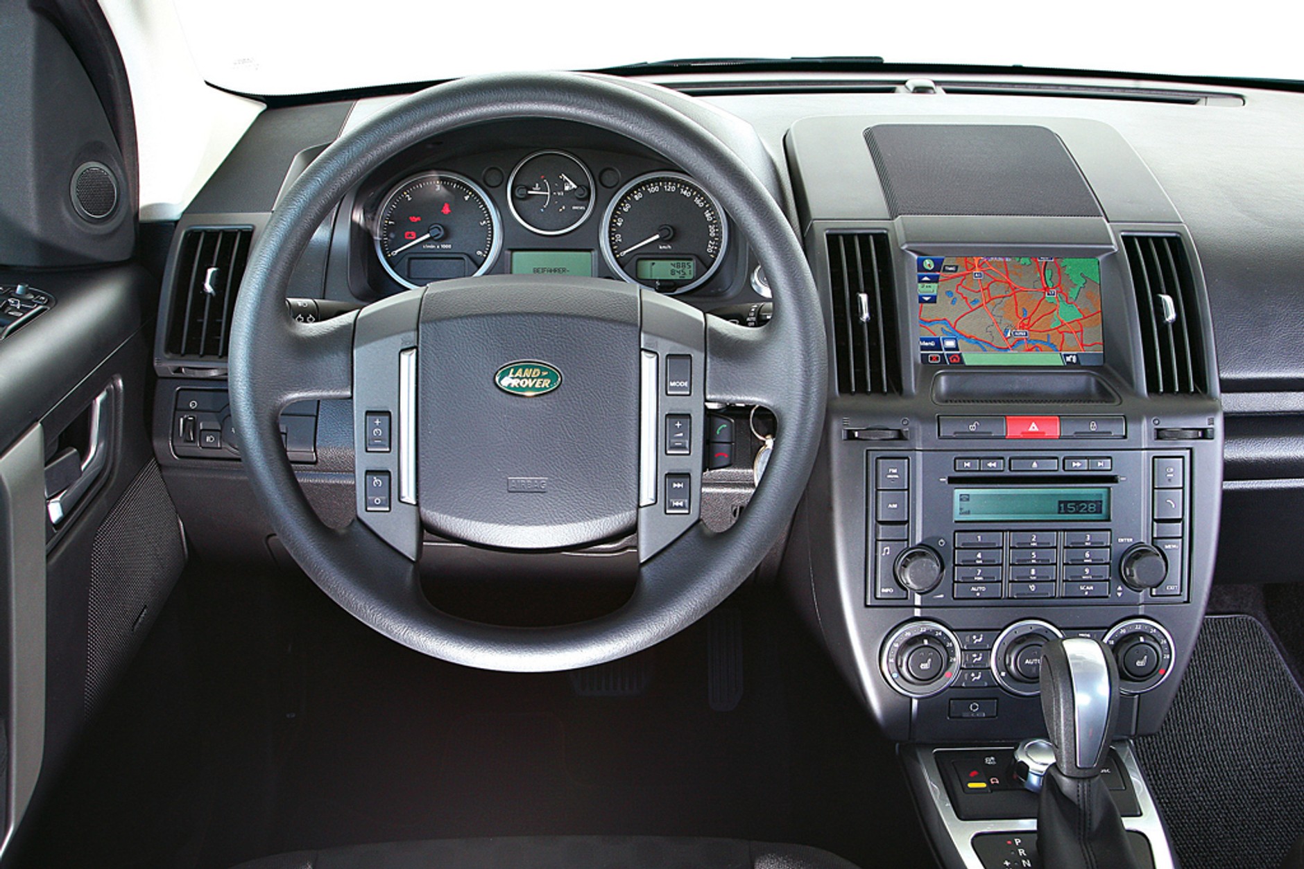 Automatyczne i oszczędne SUV-y: Land Rover Freelander kontra Nissan X-Trail, Toyota RAV4 i VW Tiguan