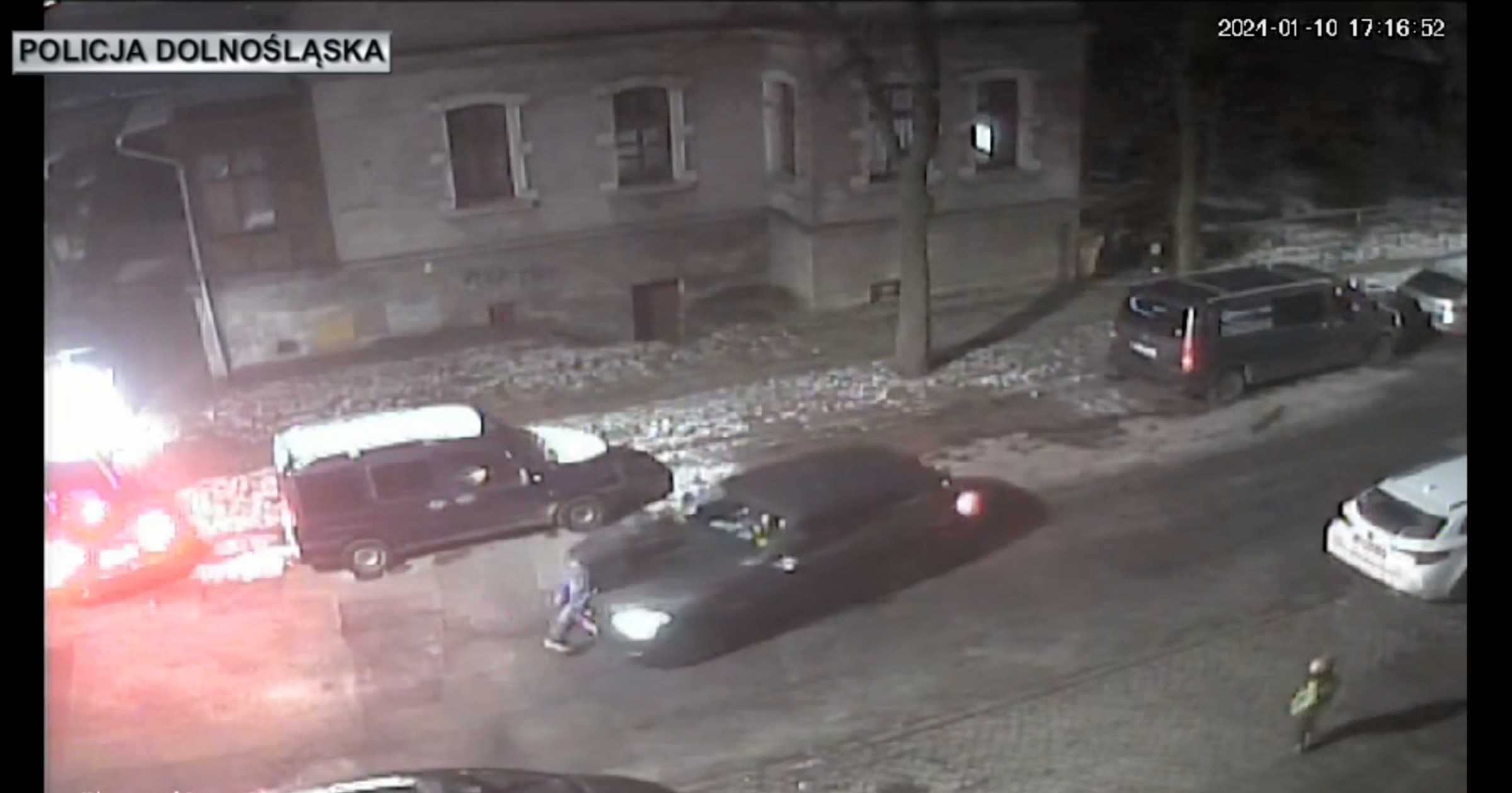 Kierowca BMW chciał uniknąć spotkania z policją. Tylko się pogrążył
