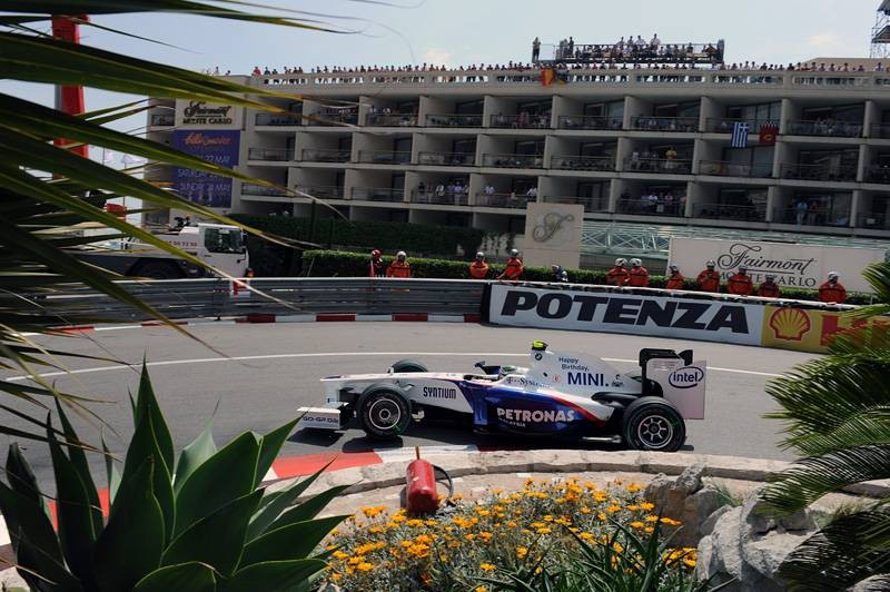 Grand Prix Monaco 2009: Button królem, Kubica w garażu (fotogaleria)