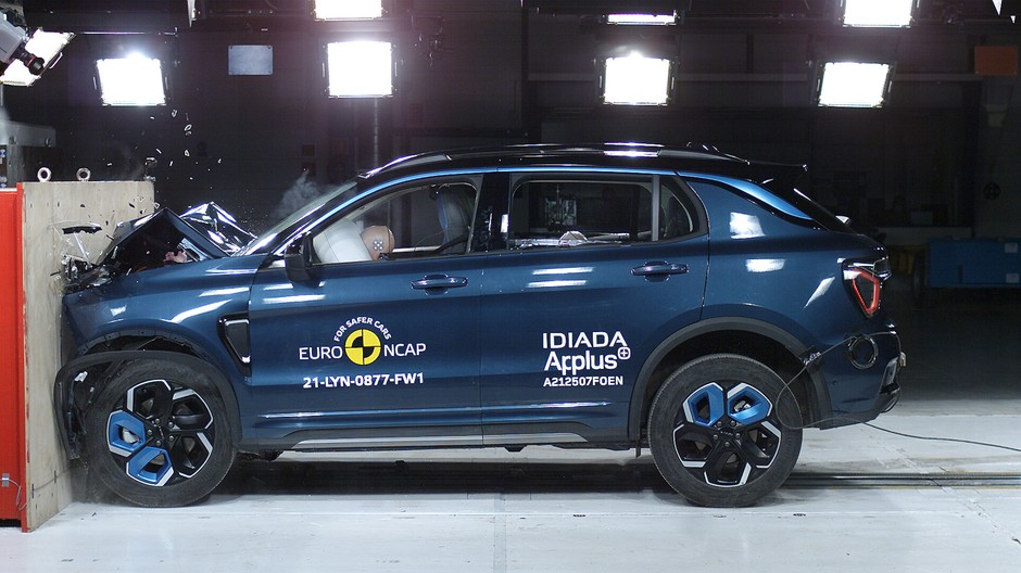 Lynk&Co 01