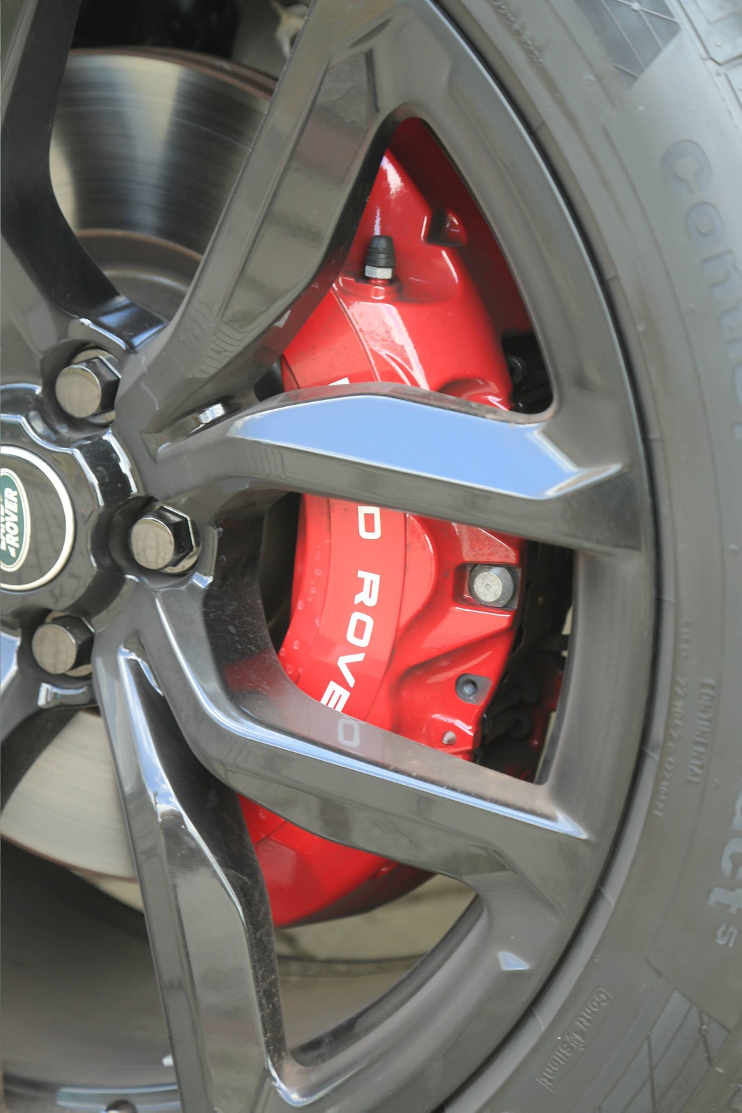 Range Rover Sport SVR – cudownie bezsensowny olbrzym |Test