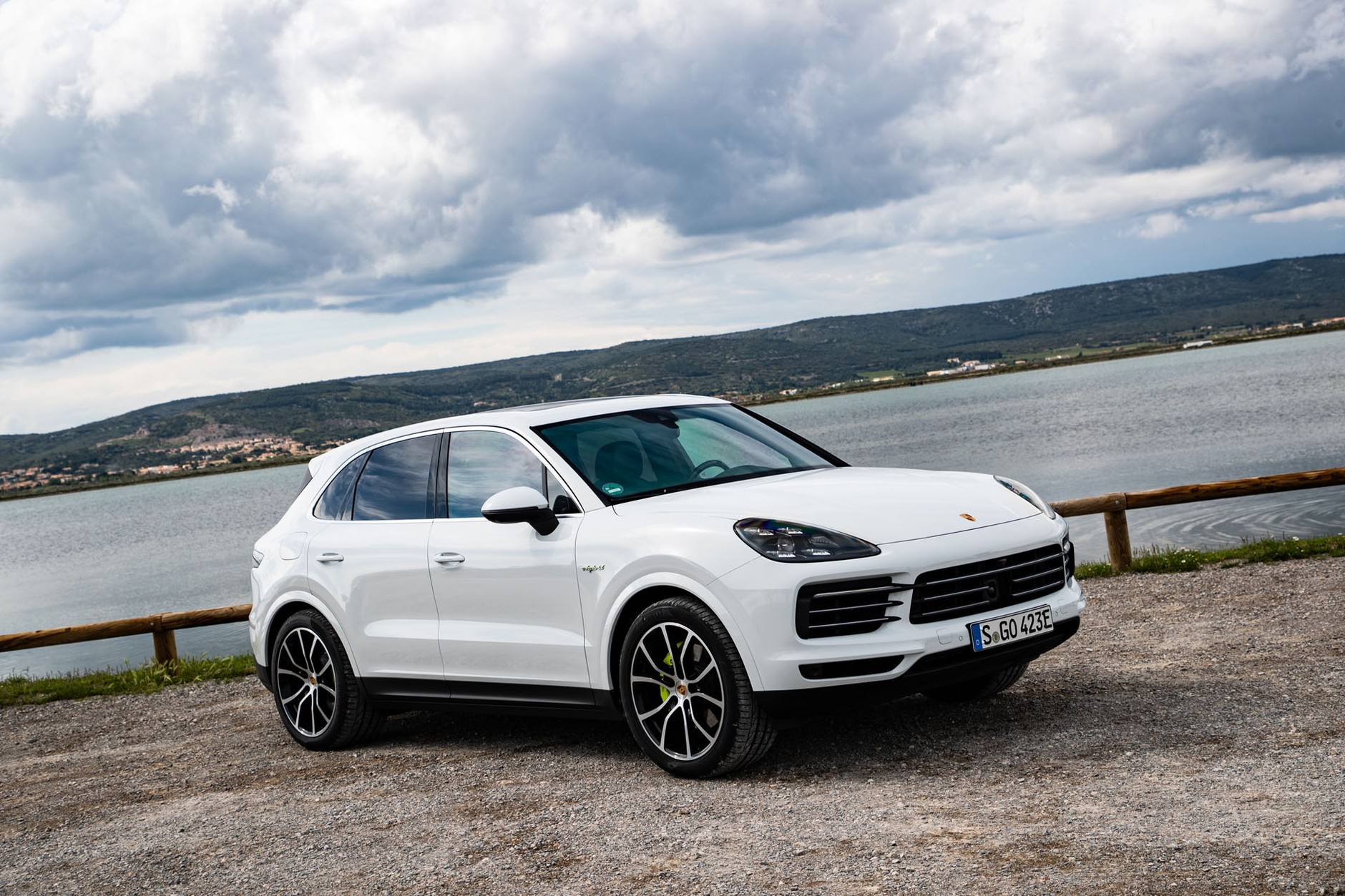 Porsche Cayenne E-hybrid - diesel naszych czasów