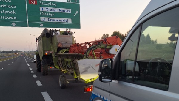 Policjanci zauważyli go na ekspresówce. Ukarali i zapewnili asystę