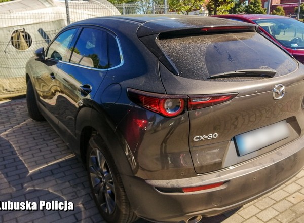 Nie nacieszył się długo nowym autem, bo zabezpieczyła je policja