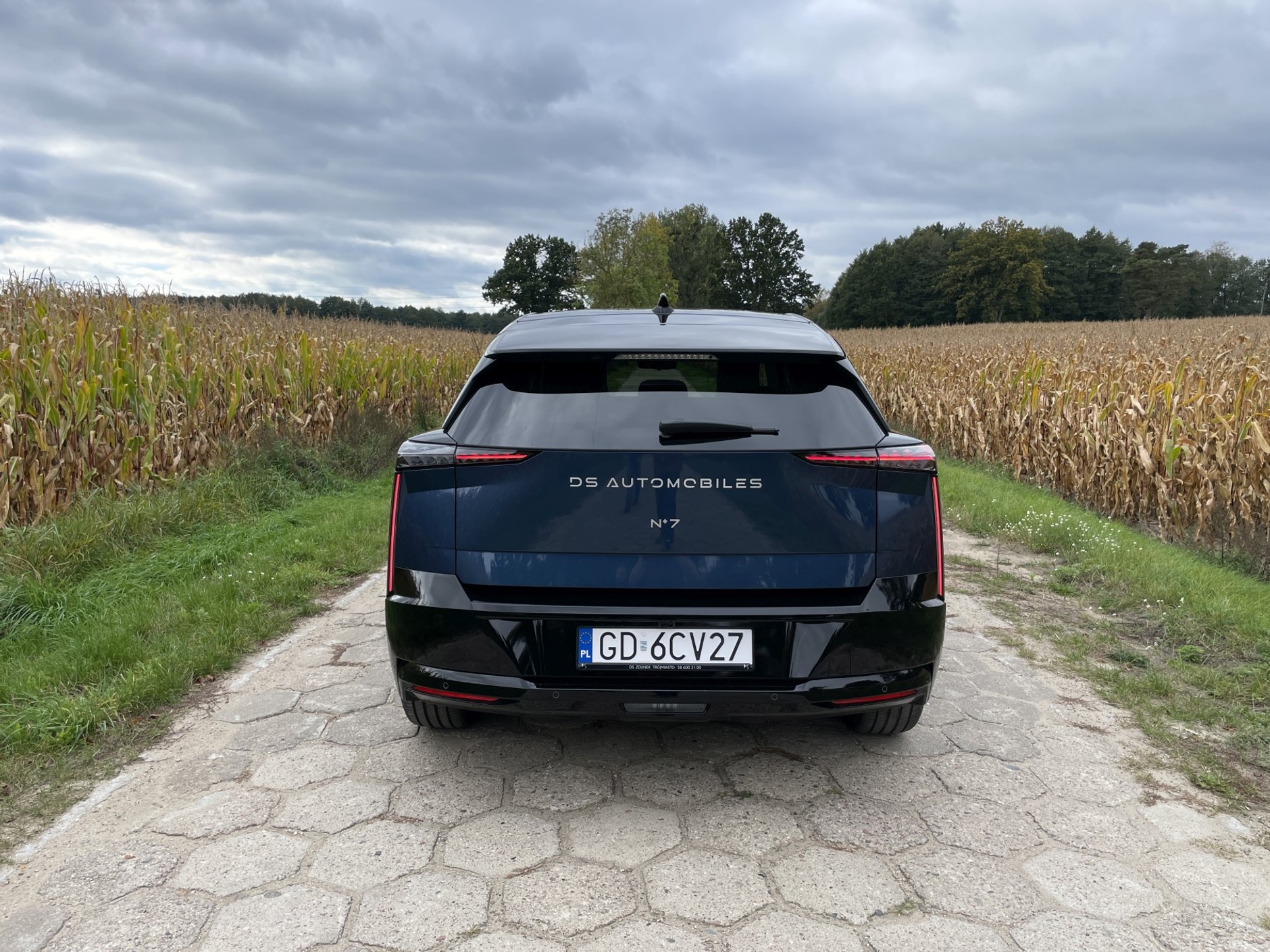DS N°7 Hybrid