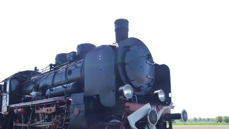 Bezpieczeństwo na przejazdach kolejowych. Z lokomotywą nie masz szans!