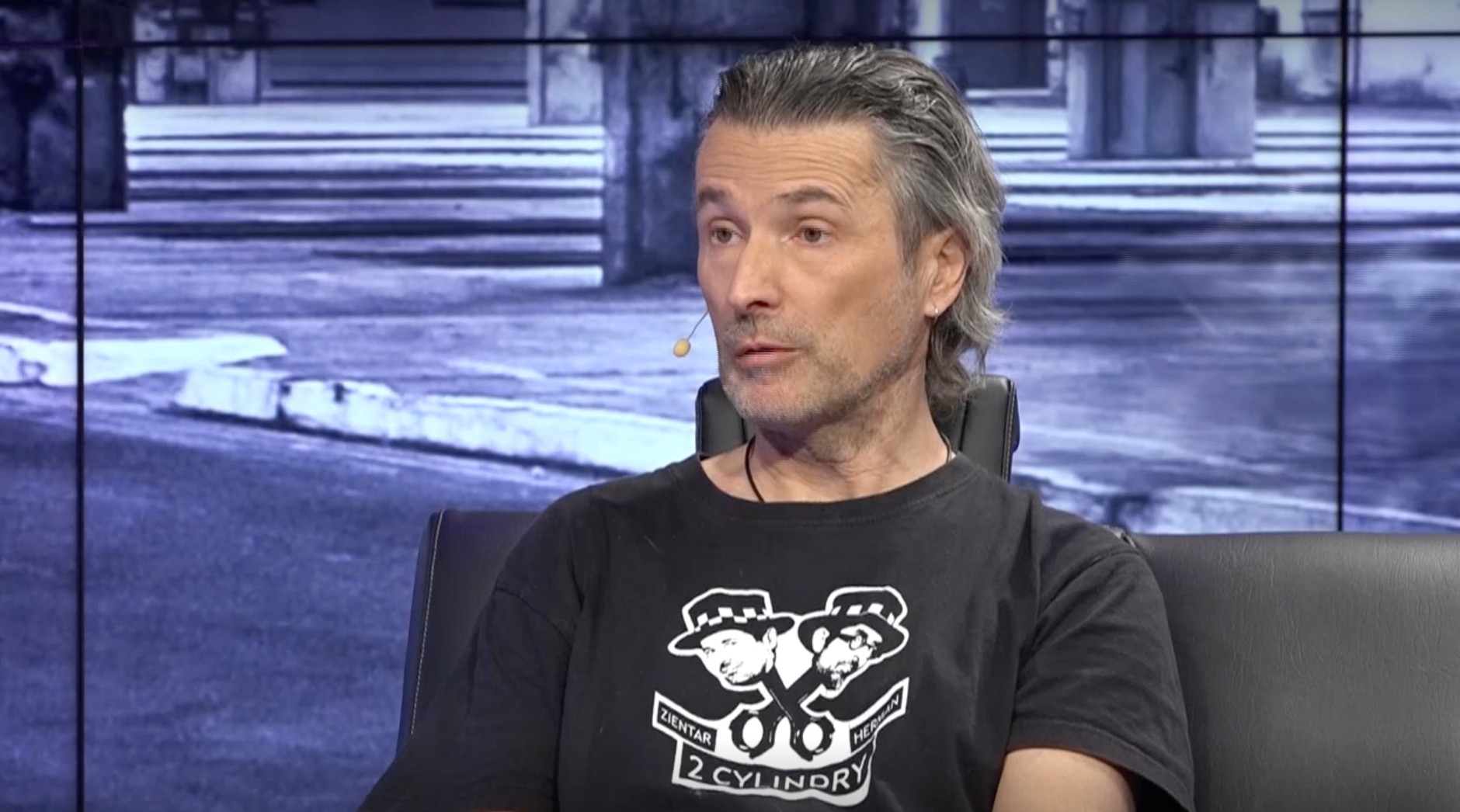 Maciej Zientarski w programie Auto Świat PitStop