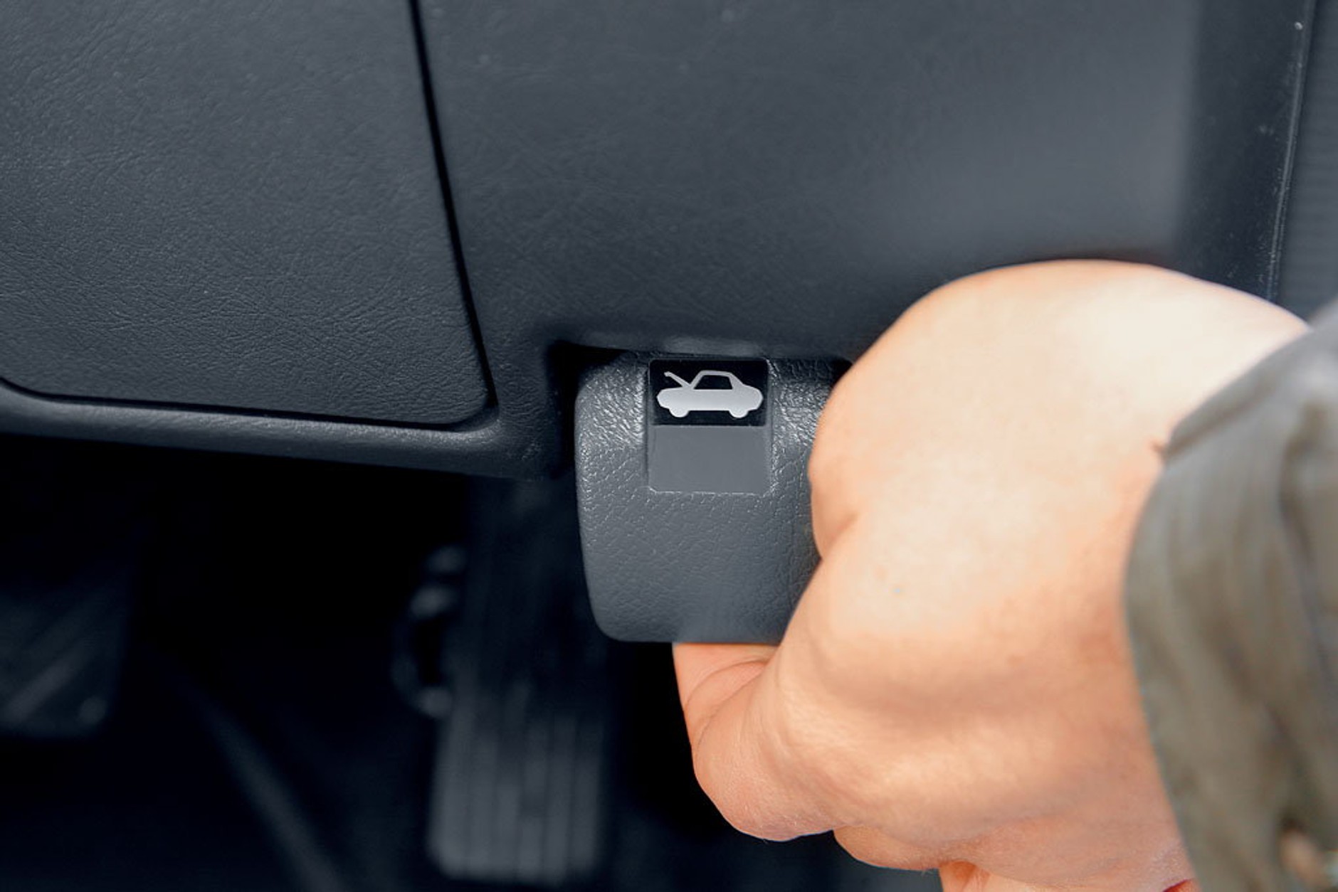 Jak rozpoznać auto po przekładce kierownicy?