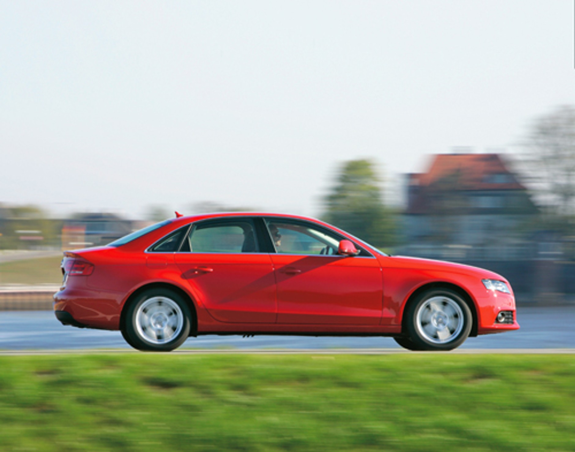 Seat Exeo kontra Skoda Superb, Audi A4 i Volkswagen Passat - Wszystko zostaje w rodzinie. Porównanie 4 limuzyn