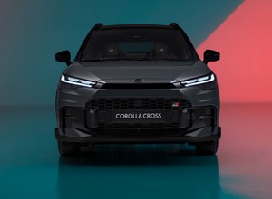 Nowa Corolla Cross debiutuje w nowej odsłonie. Będzie też nowa wersja