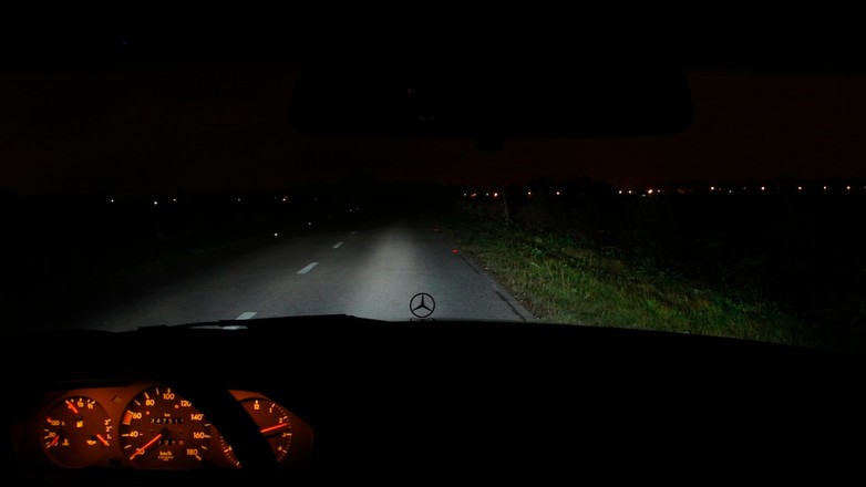 Słabe reflektory to groźba wypadku!