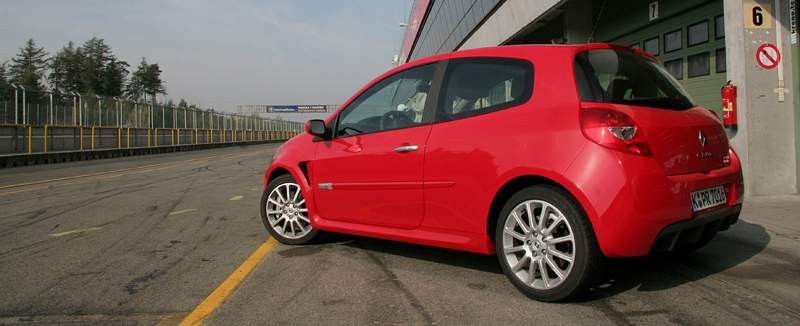 Renault Clio Sport – wrażenia z jazdy na torze