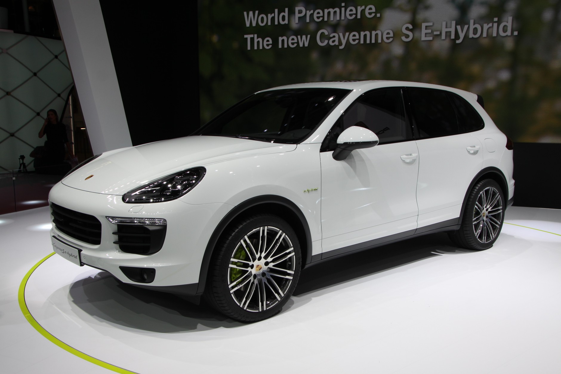 Porsche Cayenne S Hybrid (Paryż 2014)