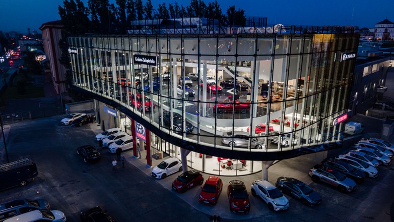 Luksusowe centrum Toyoty i Lexusa w Krakowie