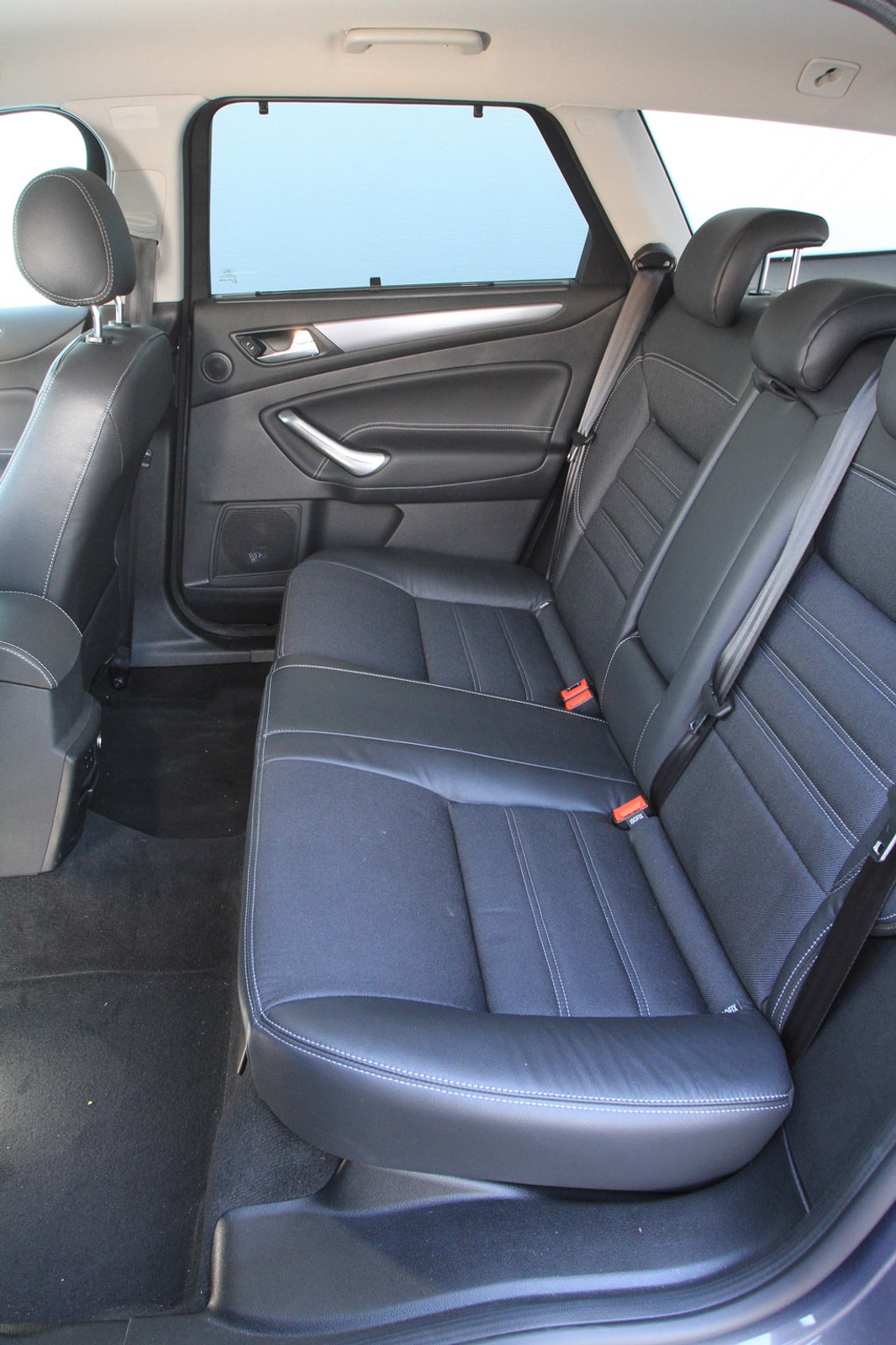 Ford Mondeo: wielkie kombi z gadżetami