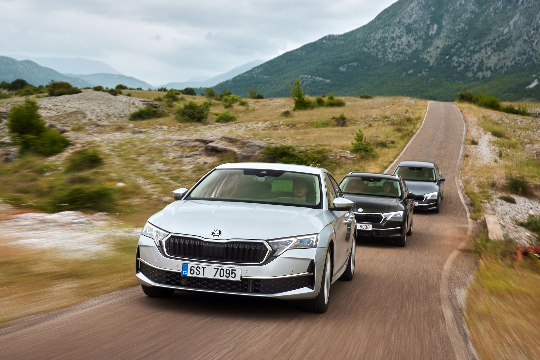 Skoda oferuje promocje na wszystkie samochody, choć komunikuje, jako "dni celebracji 130 lat Skody". W wyprzedaży są jednak samochody z rocznika 2025
