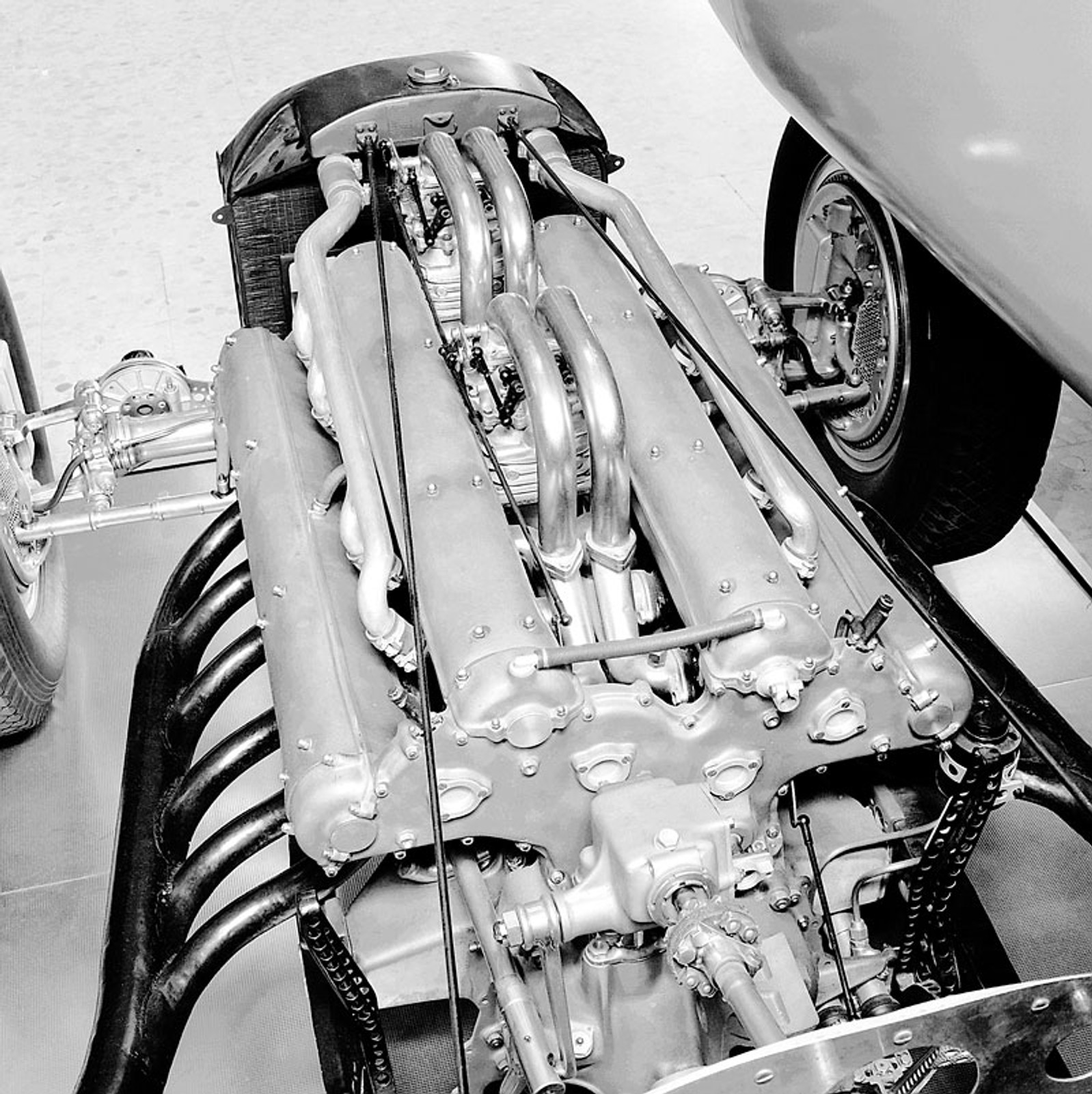 Mercedes-Benz: srebrne strzały w okresie przedwojennym