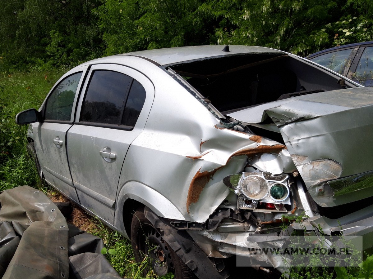Opel Astra Njoy - powypadkowy