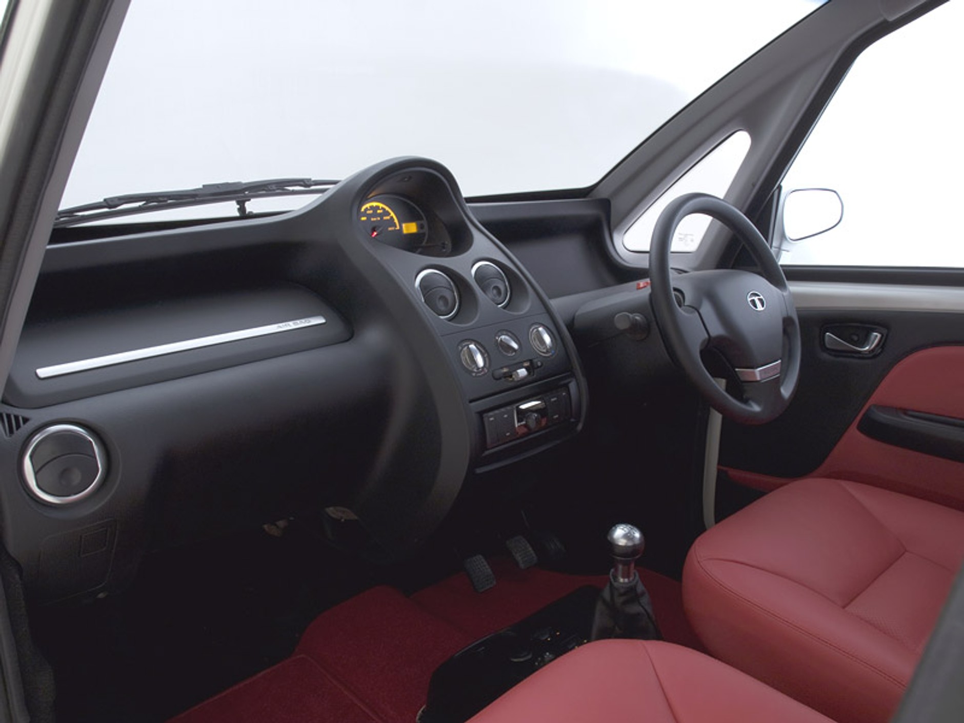 Tata zatrzymał budowę fabryki Nano!