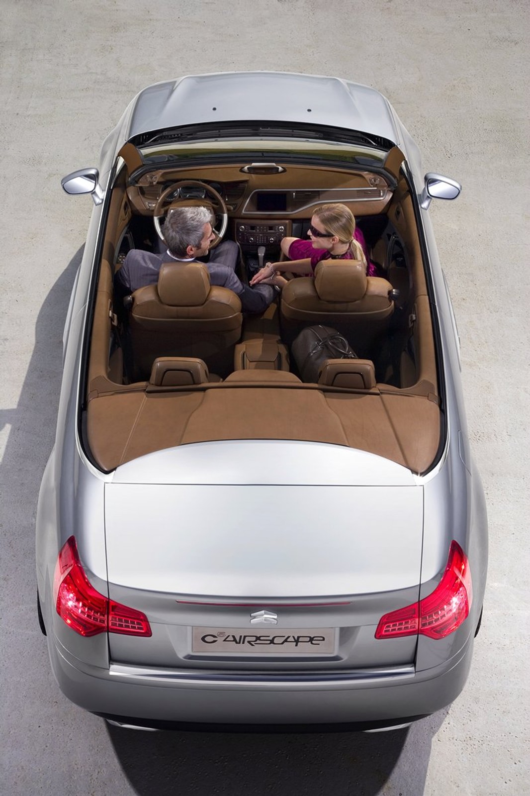 IAA Frankfurt 2007: Citroen C5 Airscape – duży francuski coupe-kabriolet (nowe zdjęcia)