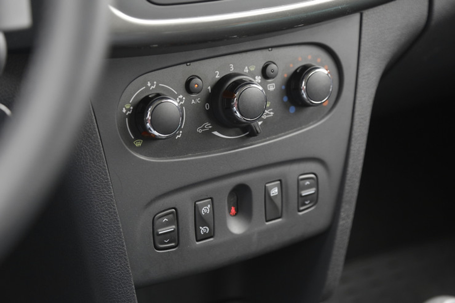 Dacia Logan MCV SCe 75