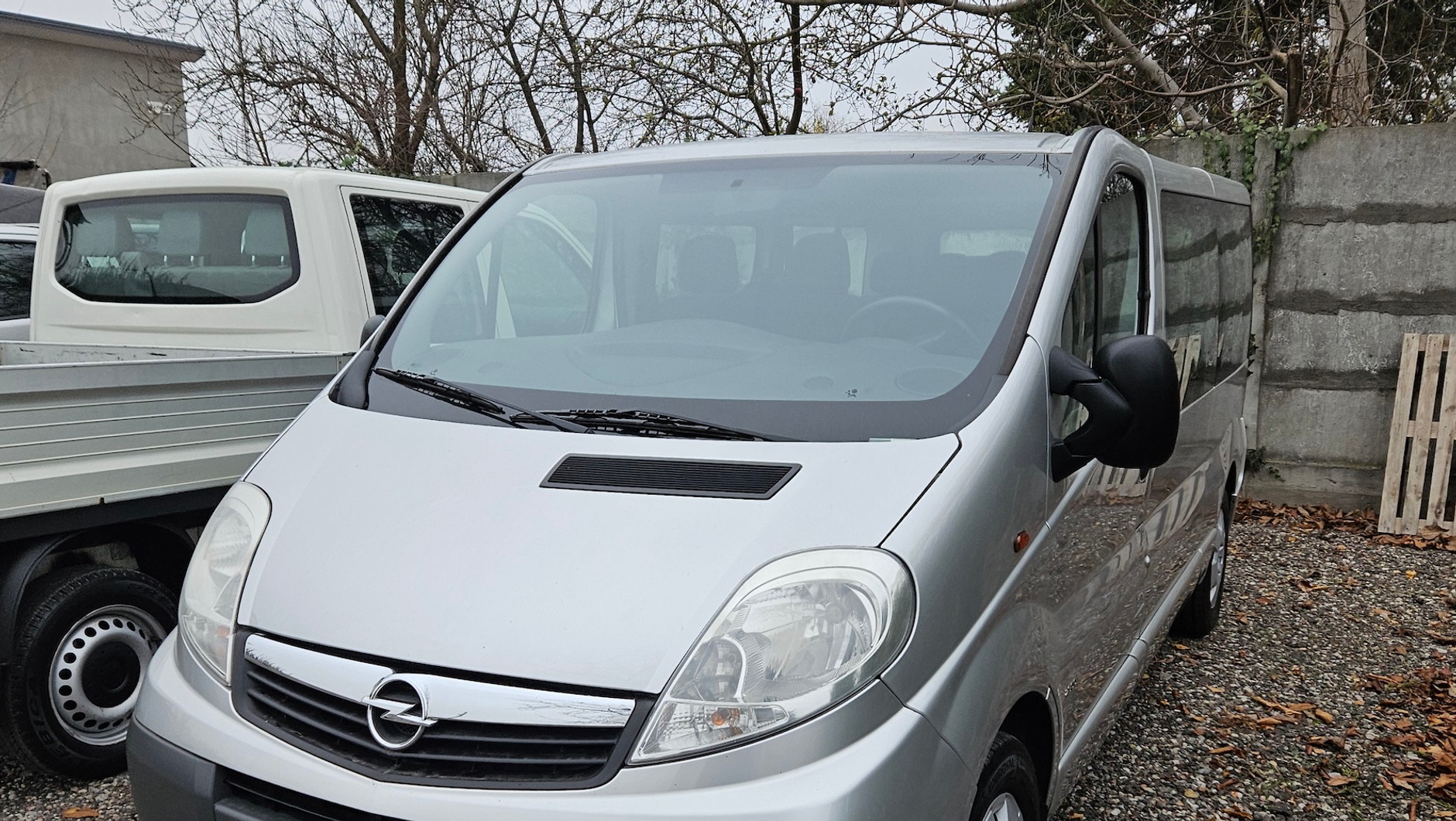 Na miejscu auto prezentuje się niewiele gorzej niż w ogłoszeniu, ale do ideału trochę mu brakuje.