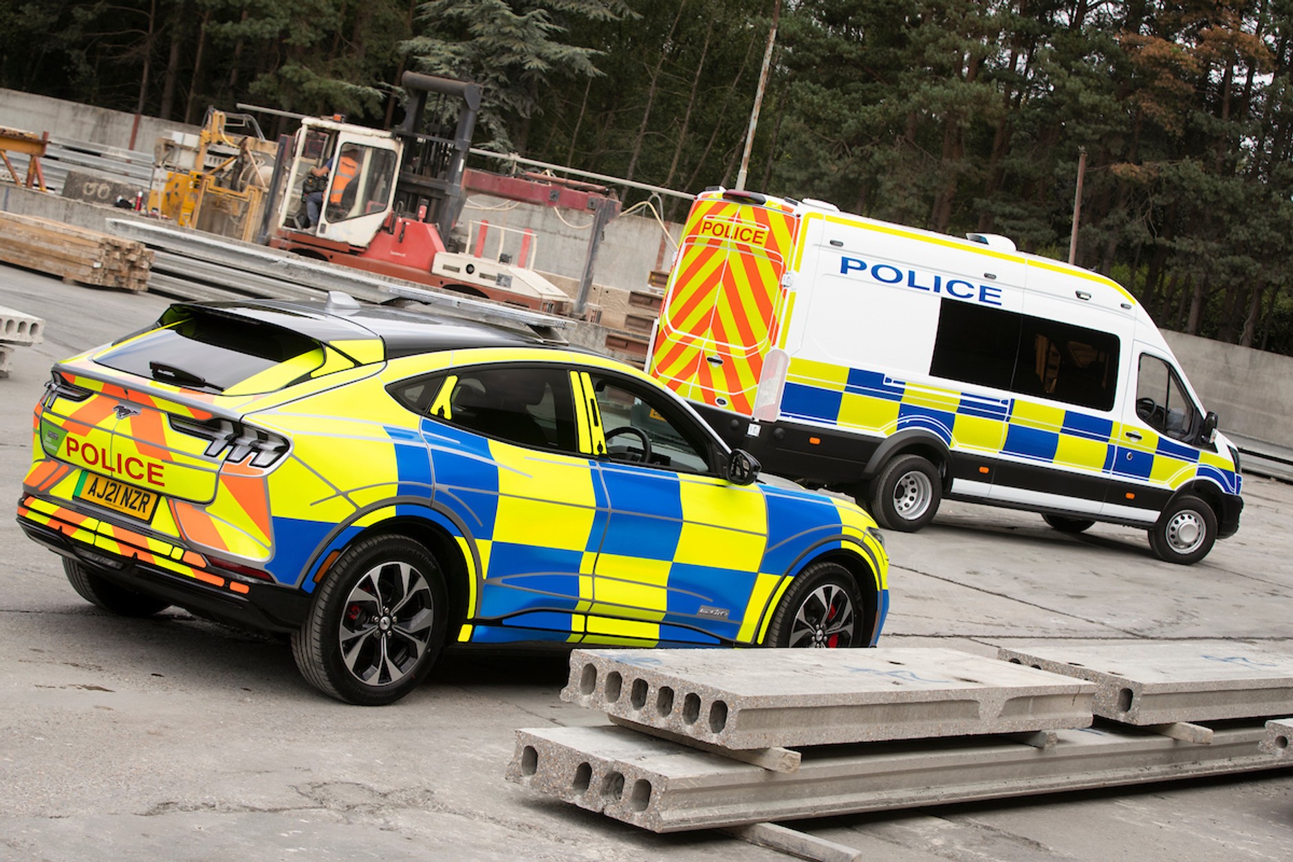 Policyjny Ford Mustang Mach-E